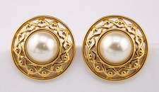 Vintage Napier Lucite Pearl Gold Plated Filigree Frame Statement Earrings 1.25"