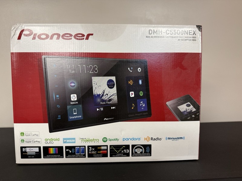 Pioneer DMH-C5500NEX 8in Touchscreen 2 DIN CarPlay Android Auto Bluetooth