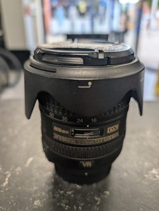 Nikon Nikkor AF-S DX 16-85mm f/3.5-5.6 ED VR Zoom Lens