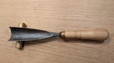 Heavy unmarked European 1 1/2" Wood Carving Gouge, Deep profile, (~#9 sweep)