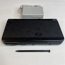 Nice New Nintendo 3DS Mario Edition Black Friday Edition US Model W Charger