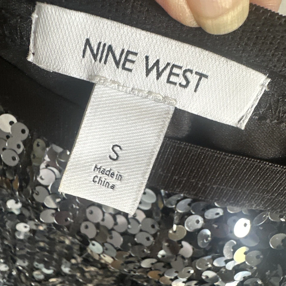 NINE WEST 黑色带银色亮片弹性腰前开衩裙小号二手状况完好 — 第 2/4 张图片
