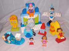 Lego DUPLO Miles Tomorrowland - Miles' Stellosphere Hanger #10826 Miles Ostrich