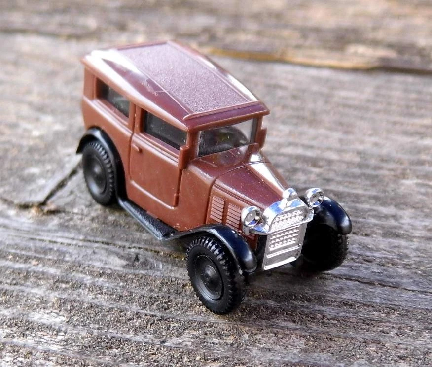 BMW Dixi Kastenwagen - 1:87 von Brekina