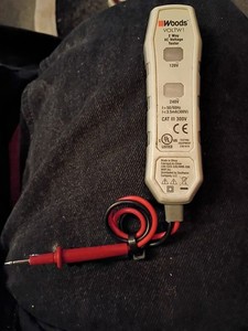 Woods VOLTW1 2-Way Voltage Tester