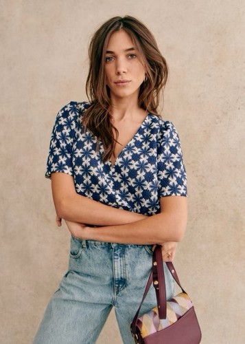 Sezane Floral Embroidered Top Lace Blue Ivory size 40 8 Oversized