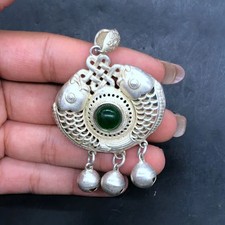 1Pc Silver Carving Double Fish Inlaid with Green Beads Long Life Lock Pendant