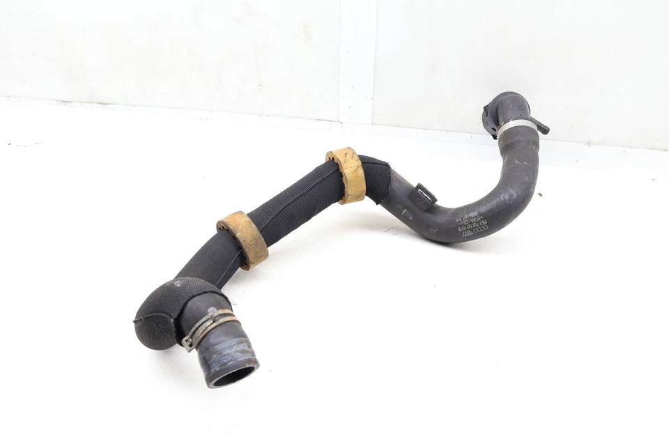 AUDI Q7 2010-2012 3,0 L - Manguera de refrigerante / línea 7L8121101B Foto 2 de 4