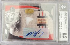 MICHAEL VICK 2005 Leaf Certified Materials Fabric Game JERSEY AUTO #d 1/5 BGS