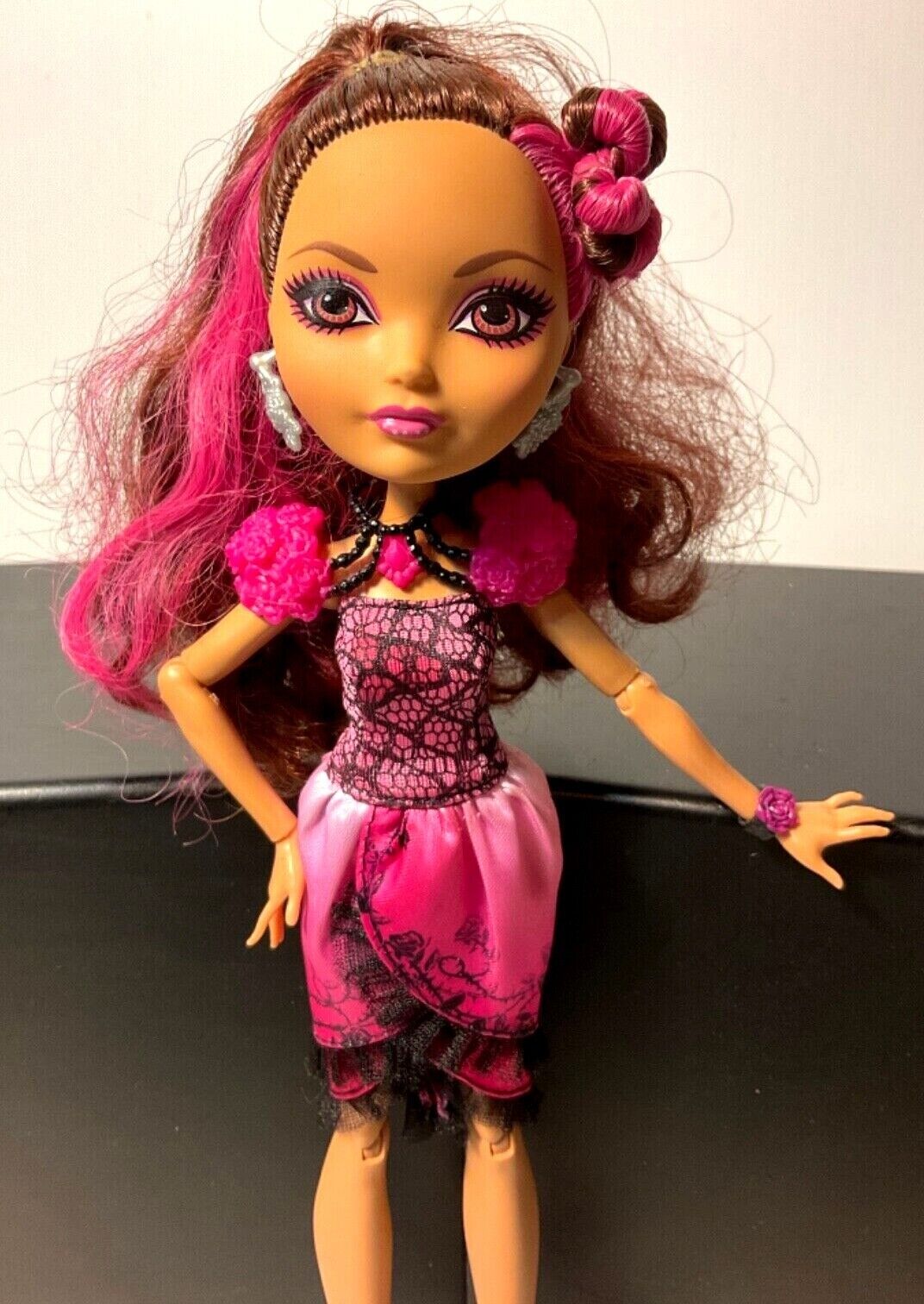 Ever after high baile de mascaras briar beauty mattel