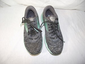 brooks womens size 7