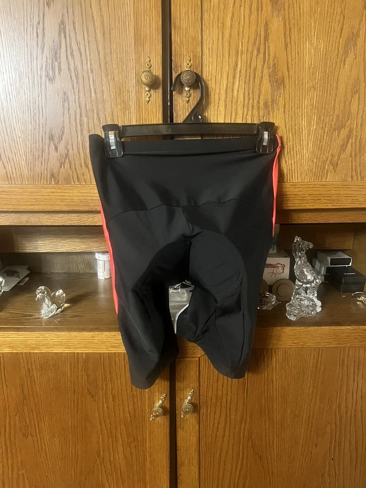 Vomax Cycling Shorts Chicago Bulls Size Small - Image 2 of 4