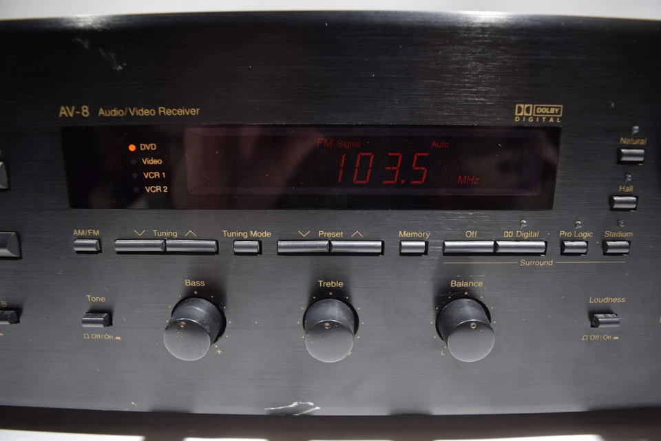 Nakamichi AV-8 Receiver, no remote. Good Tested working. 950W - Image 3 of 4