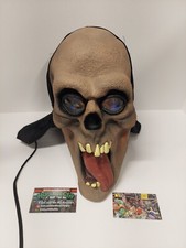 1995 Paper Magic Group Mask, Skull Zombie Scream Hologram Eyes