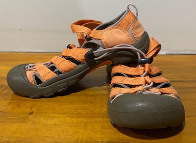 Keen Newport H2 Waterproof Closed-Toe Sandals Brown/Orange Keen Newport H2 Waterproof Closed Toe Sandals Brown/Orange  main image 2