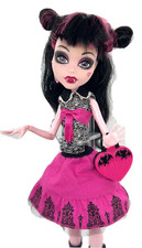 Monster High Picture Day Draculaura Doll Outfit Stand Purse 2012 Mattel