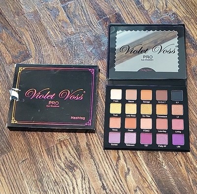 VIOLET VOSS Pro Eye Shadows Hashtag Damaged Box