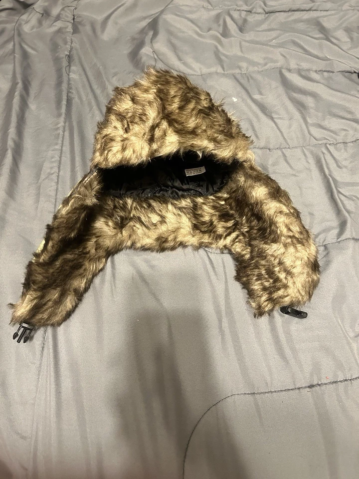 Hunting Hat Faux Fur Camo Trapper  100% polyester inside - Excellent Condition - Image 3 of 4