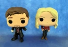 FUNKO POP! ONCE UPON LOT (2) - #272 CAPTAIN HOOK #267 EMMA SWAN 2015