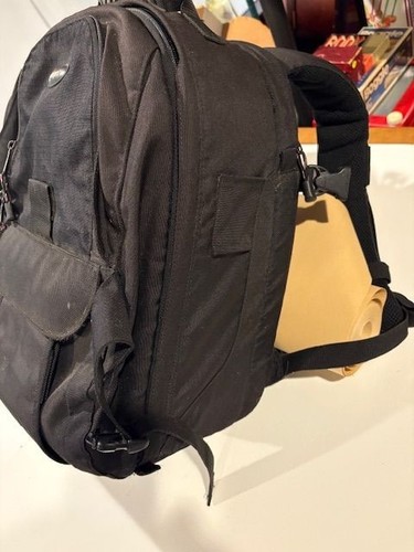 Lowepro CompuTrekker AW Backpack - Picture 3 of 5