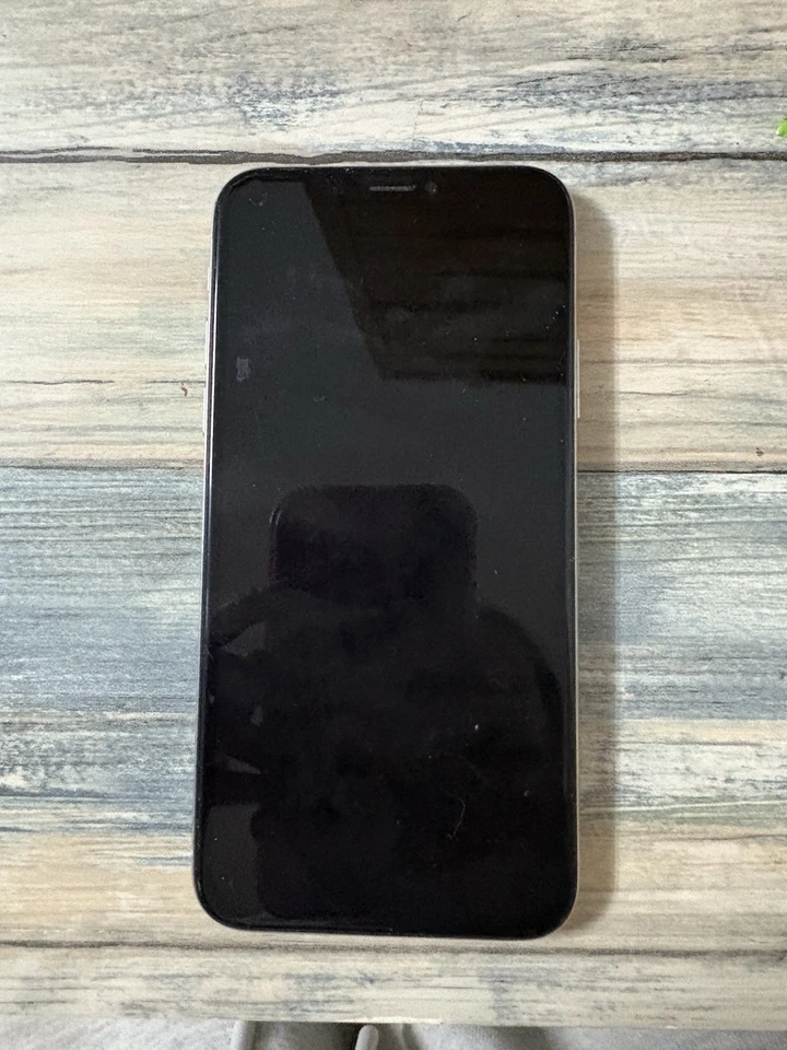 Apple iPhone X · 64GB, foto 2 de 2