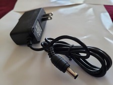 1pc - 9Volt DC Power Supply AC/DC Adapter, 100-240V 50/60Hz 9 Volts 1Amp