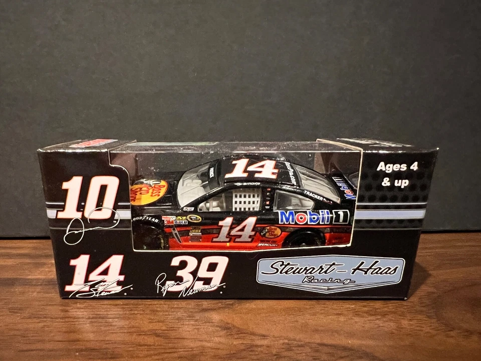 Tony Stewart 2013 #14 Bass Pro Shops Chevy SS 1/64 TAZA NASCAR Foto 3 de 3