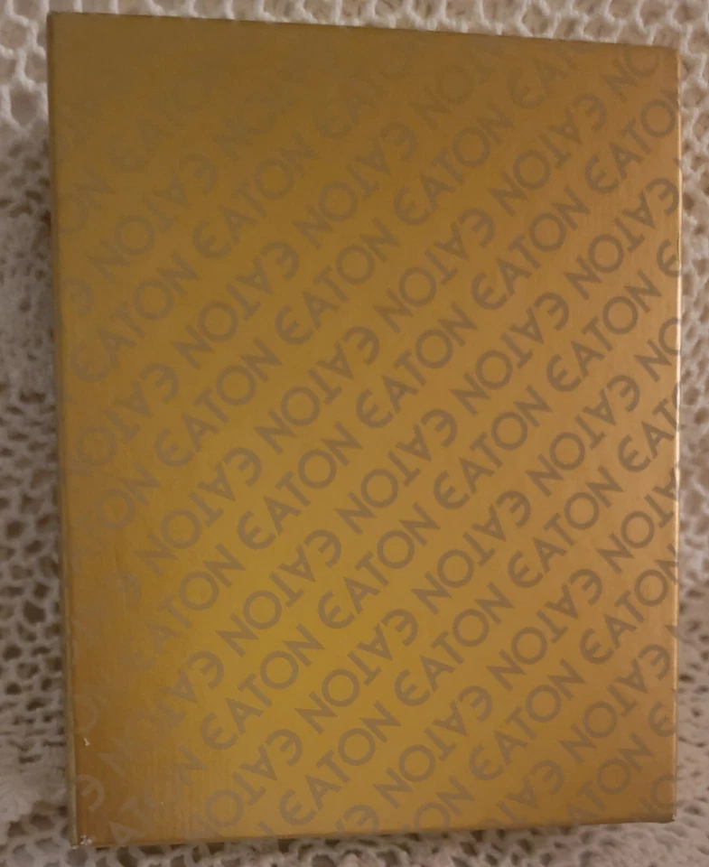 NUEVA Caja de 10 Tarjetas y Sobres Diseño Fresa de Gracias EATON (4"x5") Foto 4 de 4