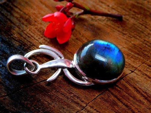 Pure 925 Sterling Silver Tribal Inspired Genuine Silver Pendant With Labradorite - Picture 4 of 10