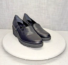 Vionic Willa Wedge Black Leather Career Comfort Slip on Loafers 9.5
