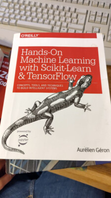 Hands-On Machine Learning with Scikit-Learn and TensorFlow  , 1. Aufl. 2017