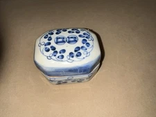 Octagon Rectangular Shaped Trinket Box w/Lid Blue White Delft Blauw Style 3x2.25