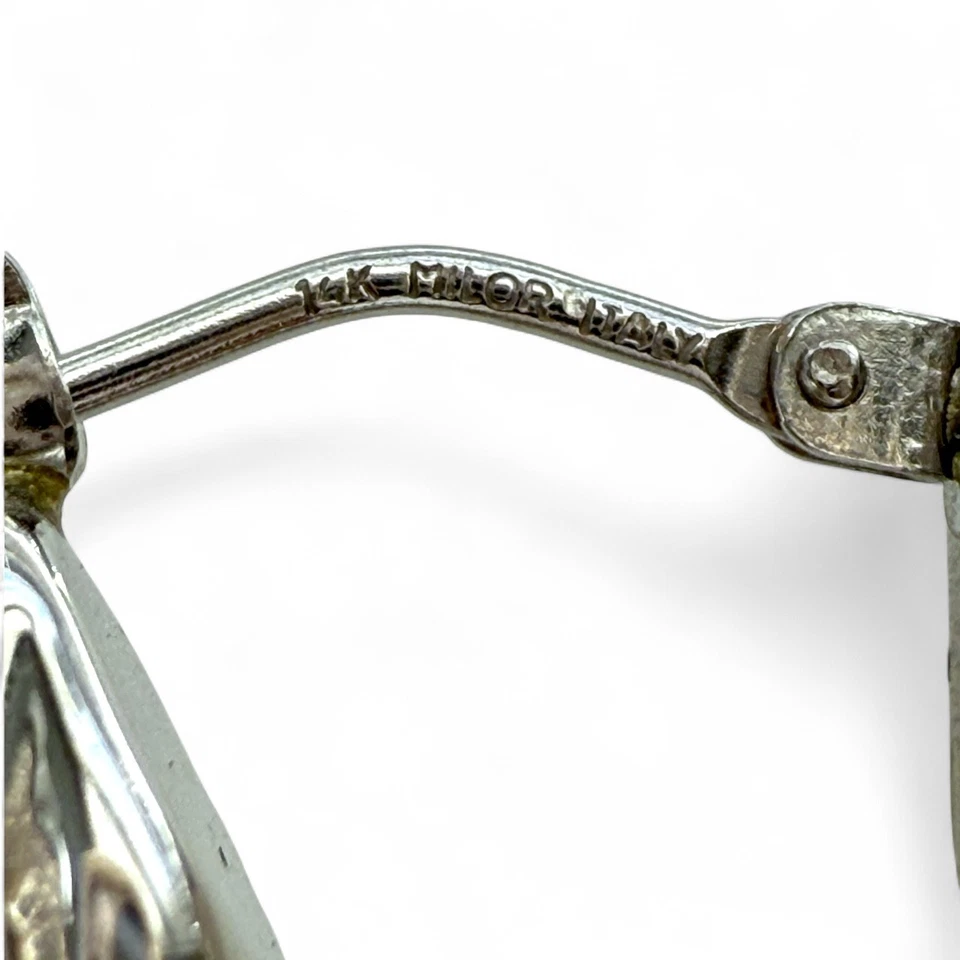 Pendientes de aro retorcidos Milor Italia con núcleo de resina de oro blanco de 14 k de 1" Foto 3 de 3