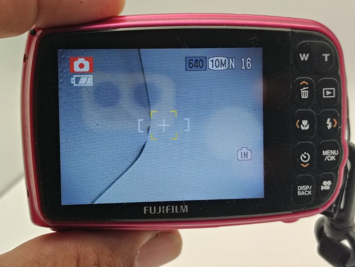 Fujifilm FinePix Z30 10.0MP Digital Camera Pink Tested & Working