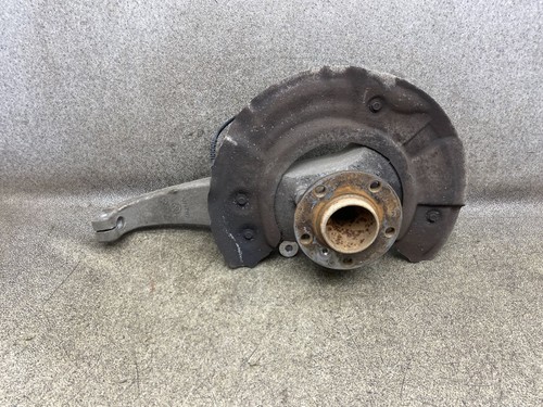 Achsschenkel vorne rechts Radlager 224Tkm BMW F11 5er 530D 11.1949.156