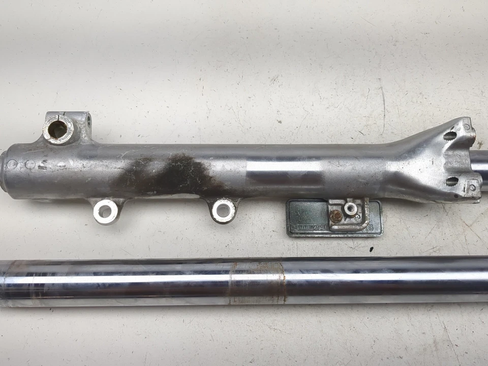 Par de conjunto de garfo dianteiro esquerdo e direito Yamaha Virago XV750 81-97 3JK-23102-13-00 - Imagem 4 de 4