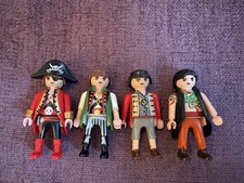 Playmobil pirate Bundle 1of 10 4 Figures Including A Captain