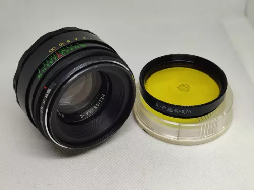 Helios 44-2  f/2 58mm USSR Soviet Bokeh Portrait Lens M42  s/n85193880