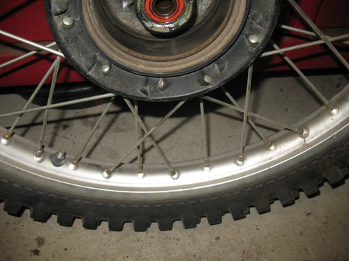 1993 XR200R FRONT WHEEL ASSEMBLY HONDA XR 200 R 44601-KK0-770 - Picture 9 of 10