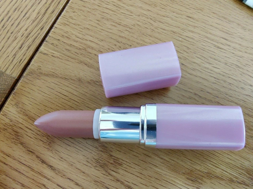 Maybelline Wassershine Lippenstift Haselnusssauce Nr. 24 selten