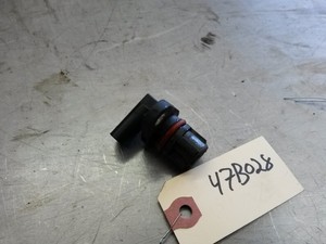 GM OEM-Engine Camshaft Cam Position Sensor 12623093 GM OEM-Engine Camshaft Cam Position Sensor 12623093