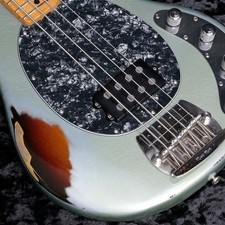 Music Man Stingray Refinished 1992 Used Sunburst Blue Ice Metallic, Relic Finish