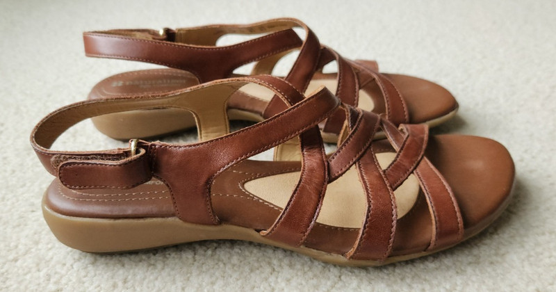 Naturalizer Sandals Shoes Womens Size 7.5 Light Brown Cadence N5 Comfort Strappy