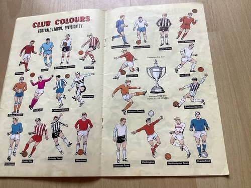 The Hotspur Book Of 'Football Club Colours' - DC Thompson 1969 & Rugby League - Picture 5 of 9