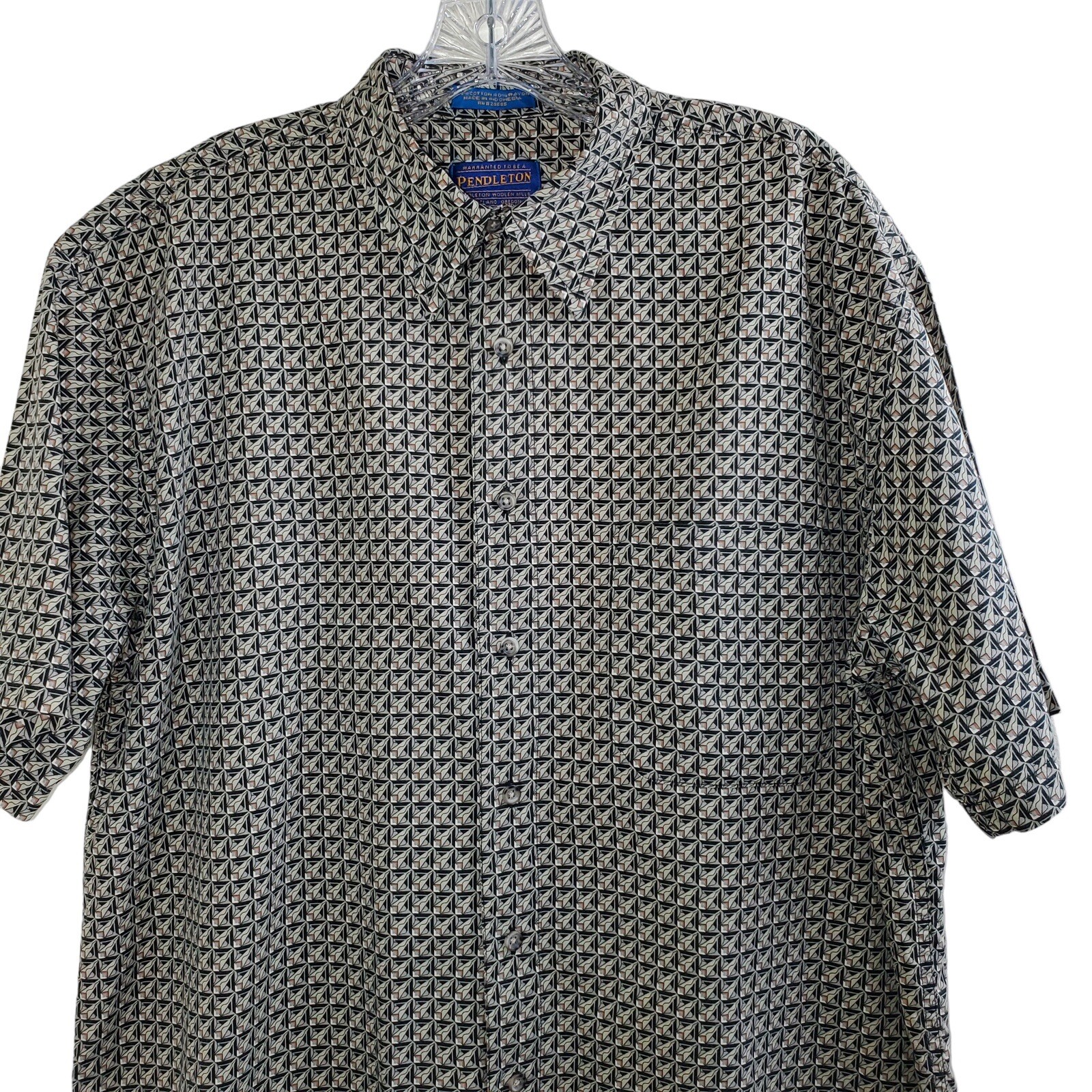 Pendleton Men’s Black Brown Geometric Design Butt… - image 2