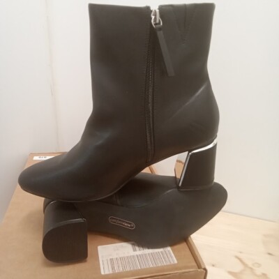 NWOB Comfortview Black Jules Ankle Boots Size 10.5WW