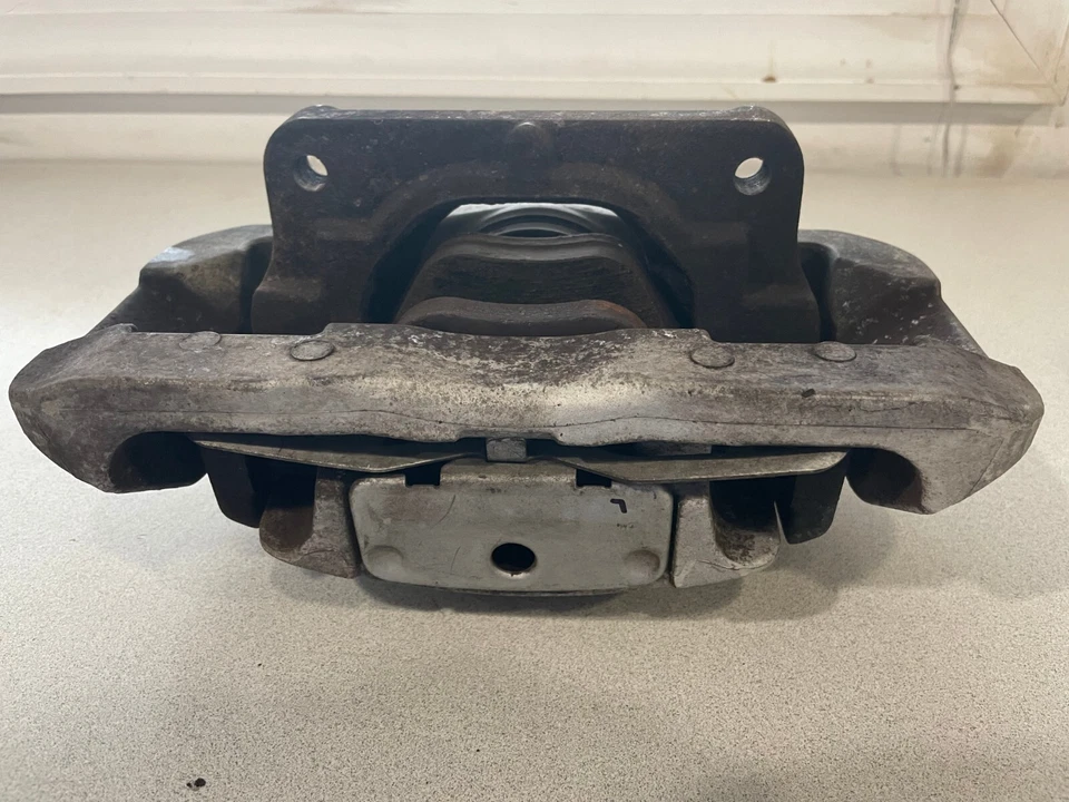 BMW 745i 750i E65 2000-2005 ~ Pinza de freno delantera izquierda ~ 34116756303 Foto 3 de 4