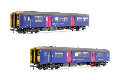 Bachmann Pre-Owned 32-935X Class 150/2 2-Car DMU 150216 First Great Western Purp