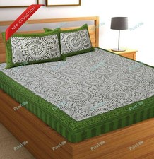 Geometric Printed Cotton Double Bed Sheet With 2 Pillow Cover Green