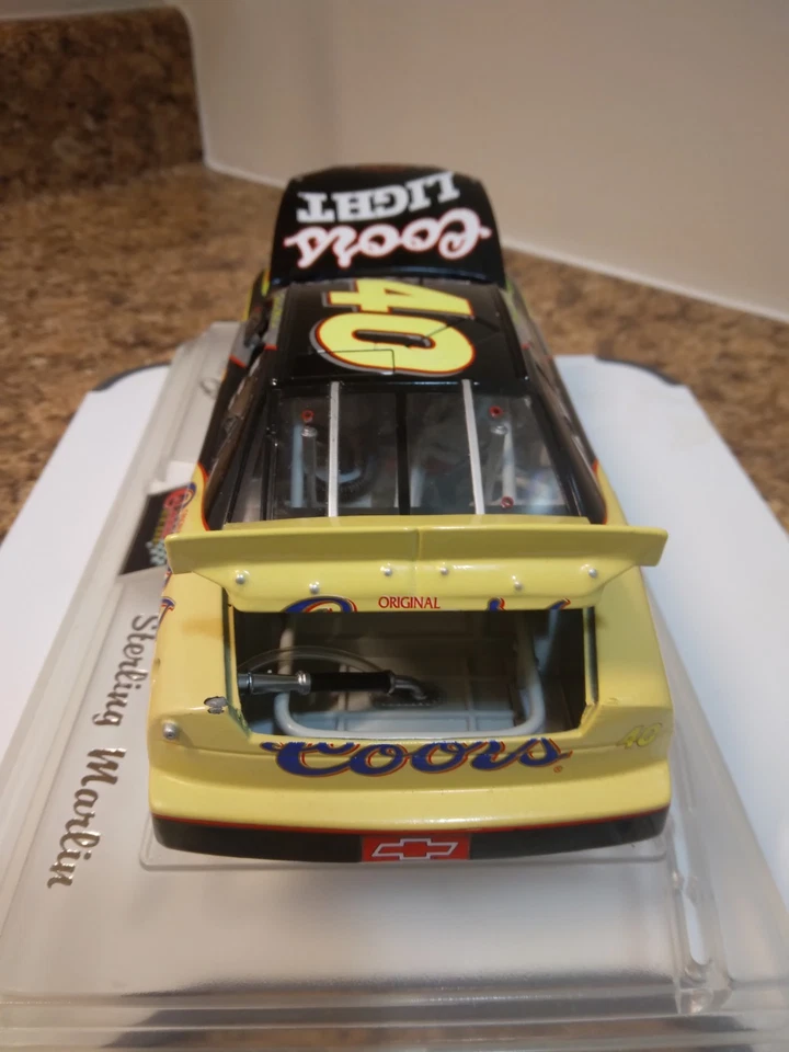 Литая модель автомобиля Coors Brooks & Dunn 40 Sterling Marlin Team Caliber Preferred 1:24 - Изображение 4 из 4